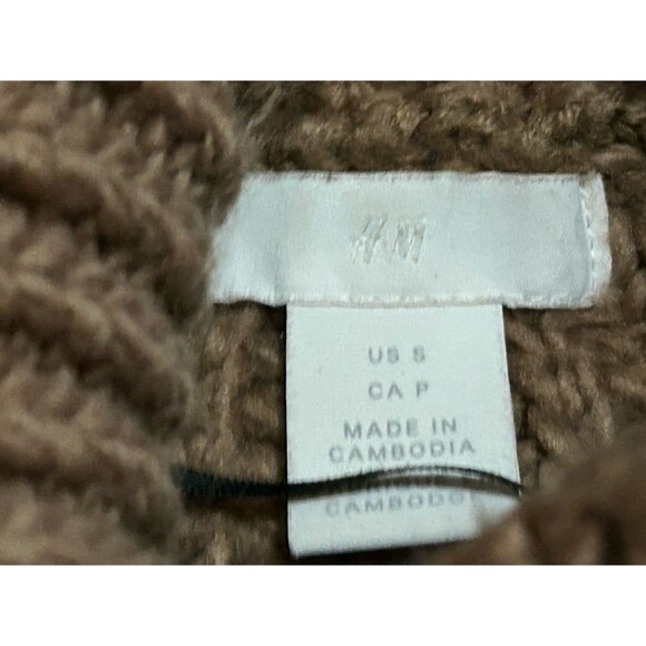 H&M Women’s Sweater - Picture 3 of 4